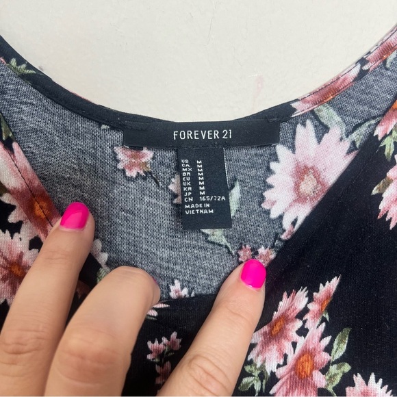 Forever21 | Romper - Picture 2 of 3